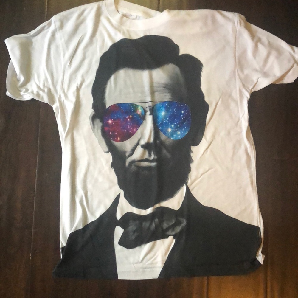 Classic man Abraham Lincoln tee 🔥